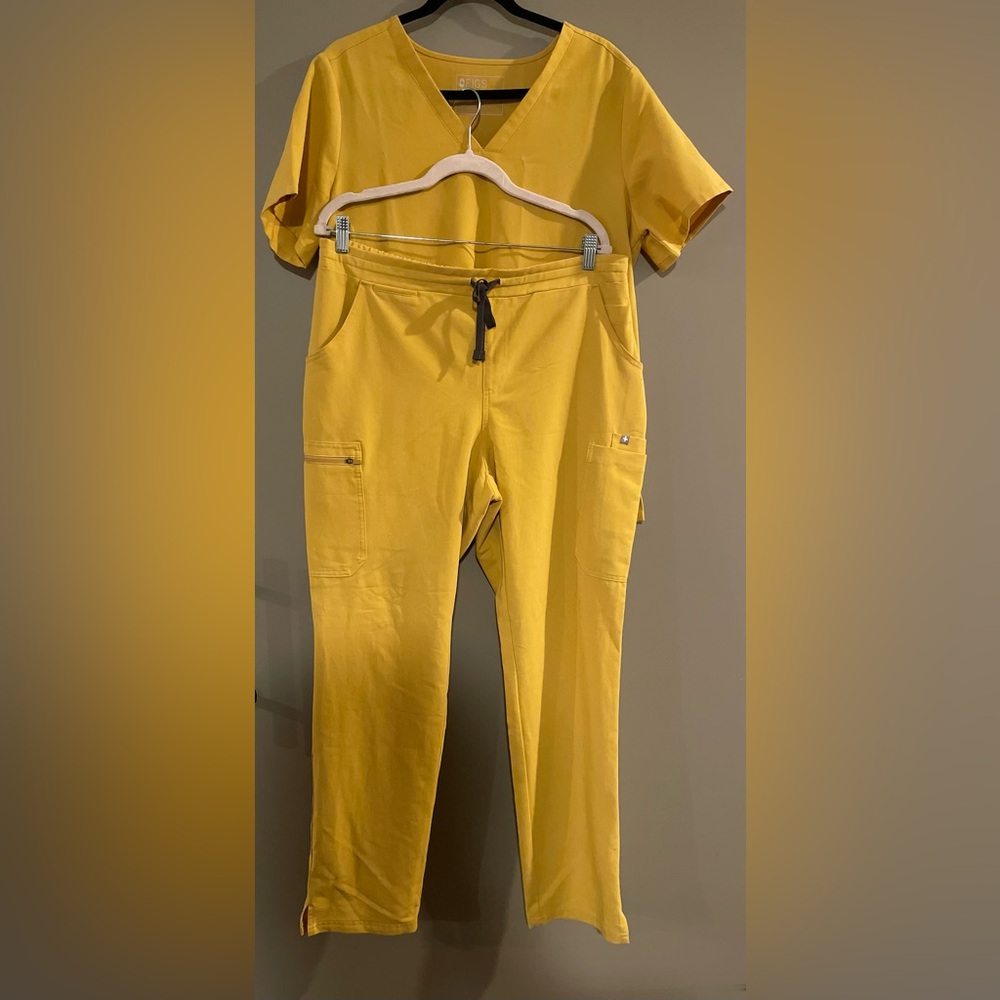 Figs Gold and Yellow Premium Scrub Set